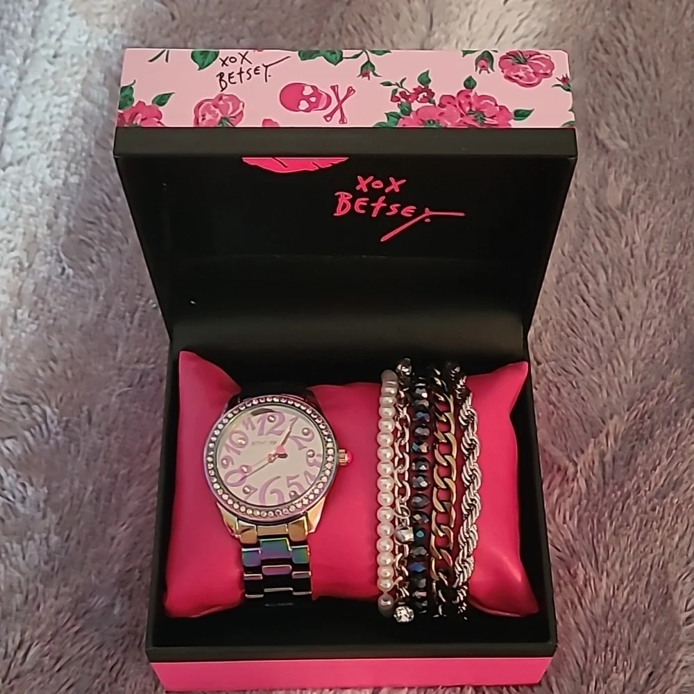 Betsey Johnson brand new